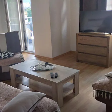 Apartman 48 Apartment *
