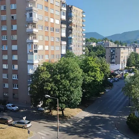 48 * Zenica